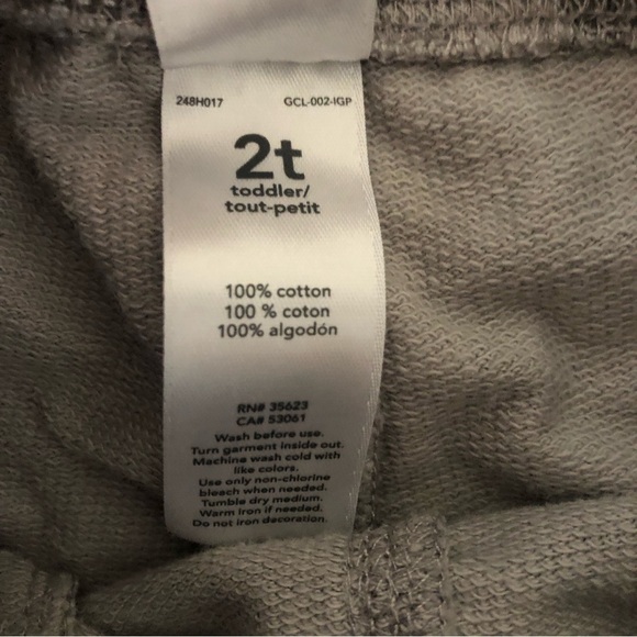 Carter’s Grey Camo Shorts Size 2T - Picture 2 of 4